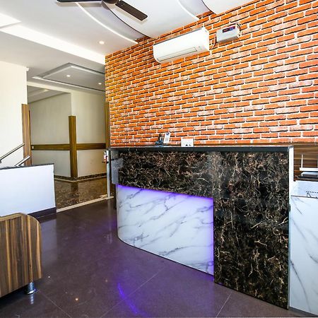 Hotel Woodcrest Zirakpur - Best Family Hotel By - A Unit Of Sidham Group Dış mekan fotoğraf