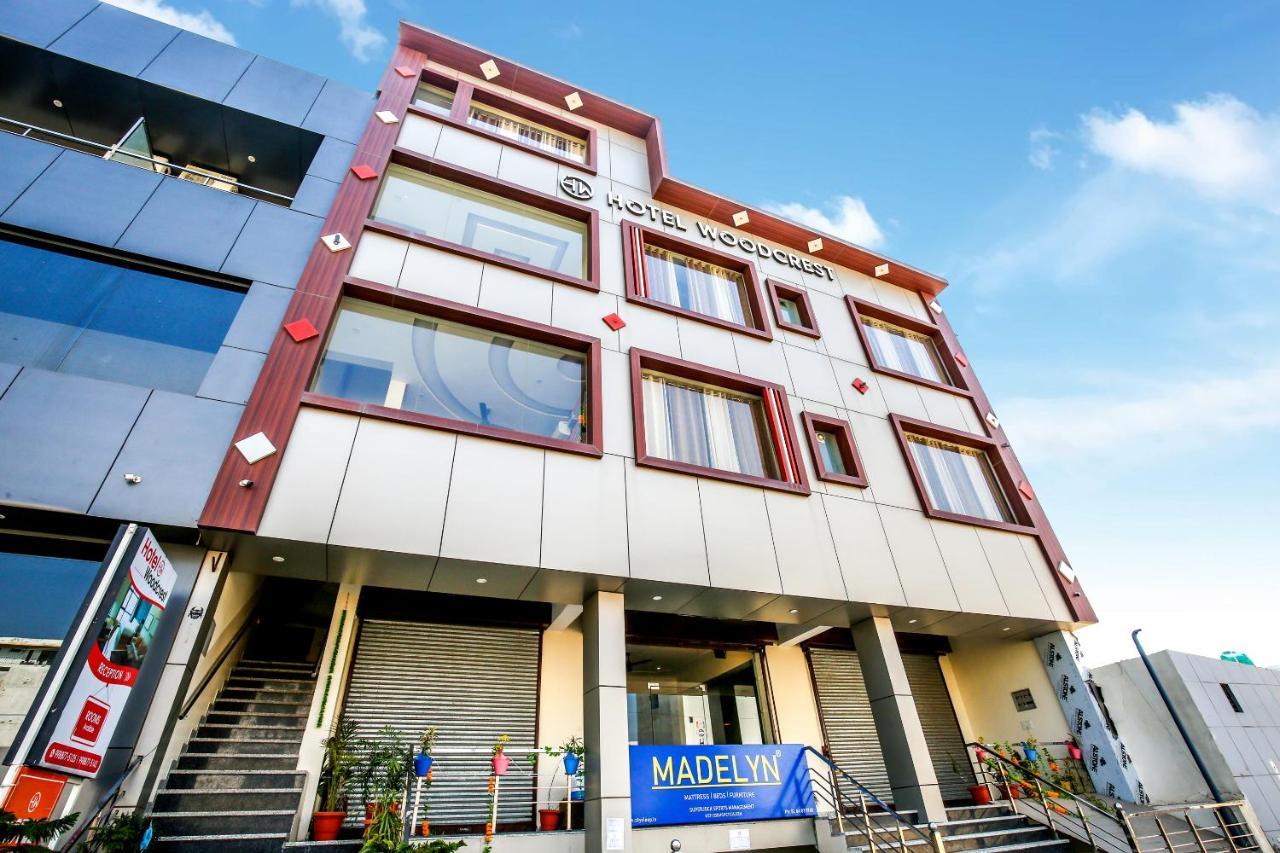 Hotel Woodcrest Zirakpur - Best Family Hotel By - A Unit Of Sidham Group Dış mekan fotoğraf