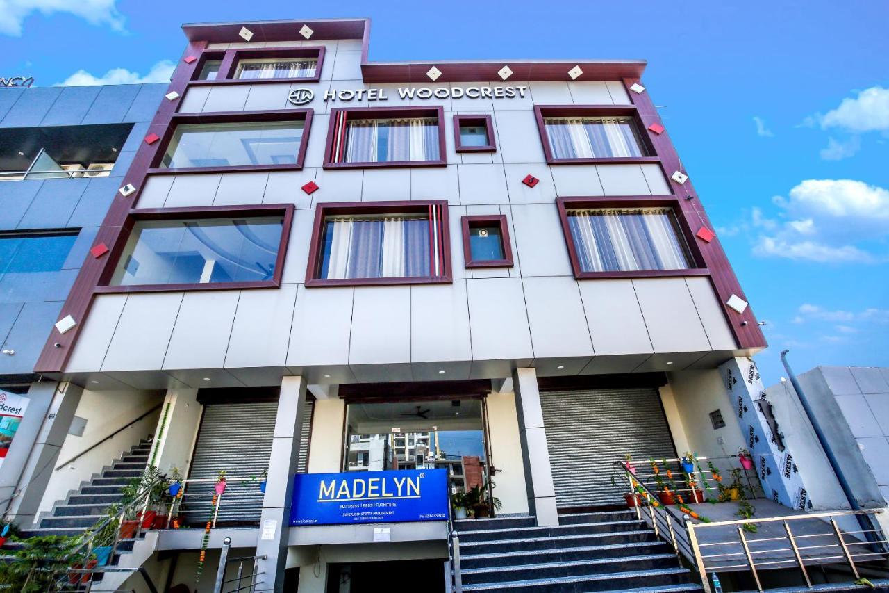 Hotel Woodcrest Zirakpur - Best Family Hotel By - A Unit Of Sidham Group Dış mekan fotoğraf