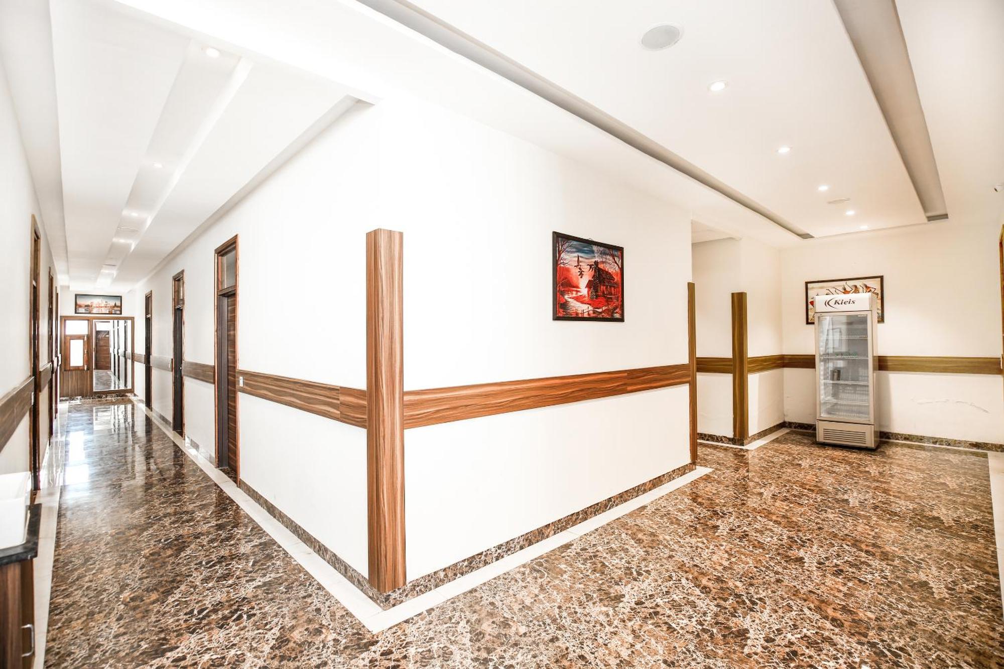 Hotel Woodcrest Zirakpur - Best Family Hotel By - A Unit Of Sidham Group Dış mekan fotoğraf
